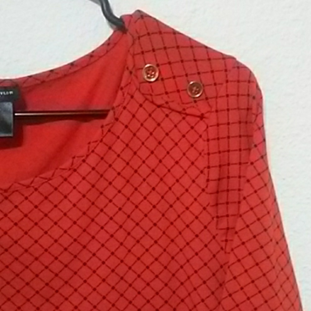 Ann Taylor half-sleeve top